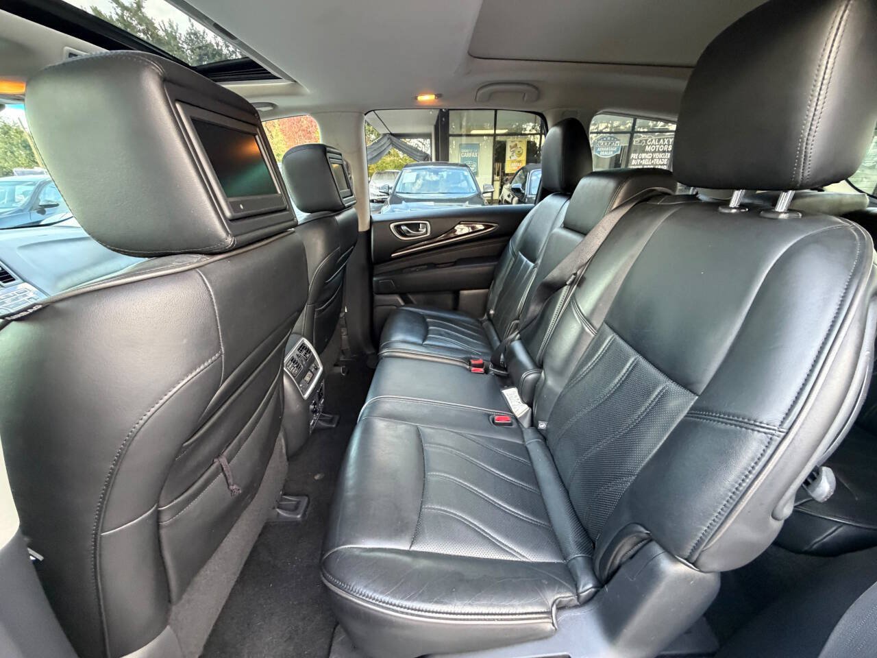Used 2015 INFINITI QX60 Luxe w/ Deluxe Touring Package AWD/4WD image 12
