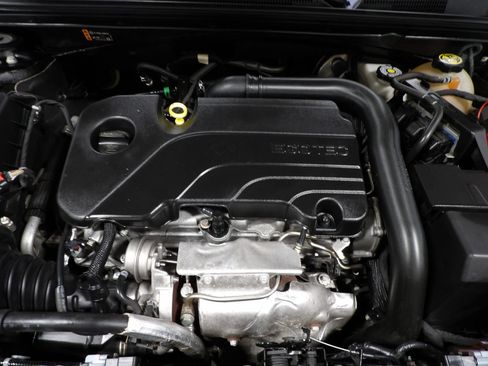 Used 2022 Chevrolet Malibu LT FWD image 22