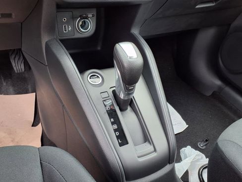 New 2025 Nissan Kicks Play S image 11