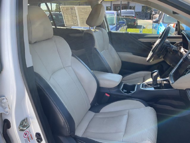 Used 2020 Subaru Outback Limited AWD/4WD image 14