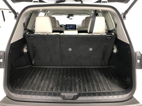 Used 2024 Toyota Grand Highlander XLE image 8