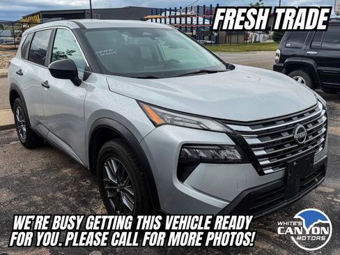 Used 2024 Nissan Rogue S AWD/4WD image 5