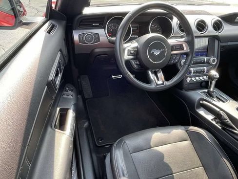 Used 2022 Ford Mustang GT Premium w/ Black Accent Package RWD image 13