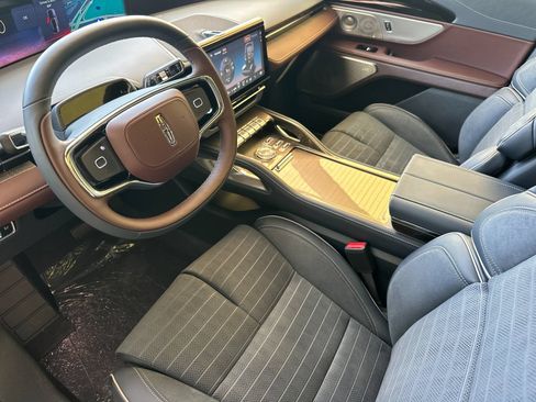 New 2026 Lincoln Nautilus Black Label AWD/4WD image 9