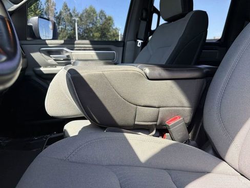Used 2021 RAM 1500 Big Horn AWD/4WD image 20