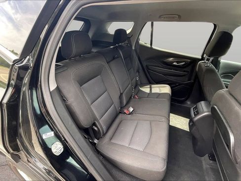 Used 2024 GMC Terrain SLE FWD image 27
