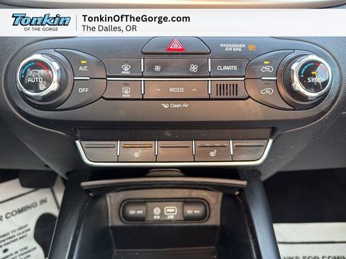 Used 2018 Kia Sorento LX image 21