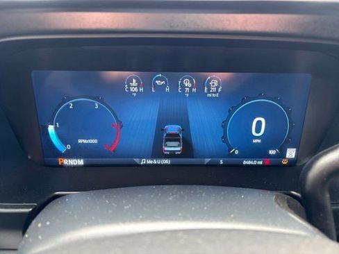 Used 2025 Ford F250 Platinum image 14