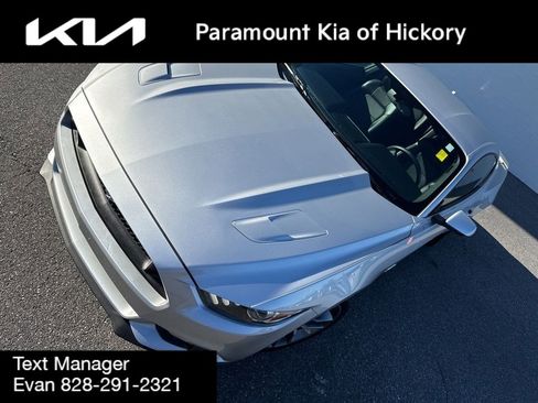 Used 2017 Ford Mustang GT Premium w/ Equipment Group 401A image 4