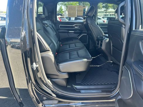 Used 2019 RAM 1500 Laramie AWD/4WD image 15