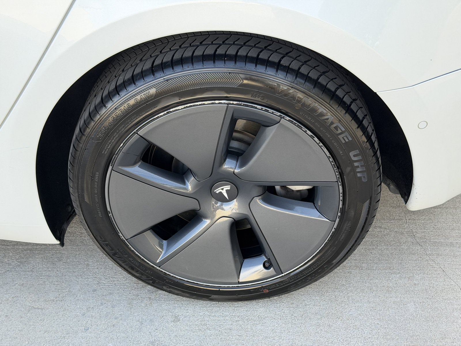 Used 2022 Tesla Model 3 Long Range AWD/4WD image 12