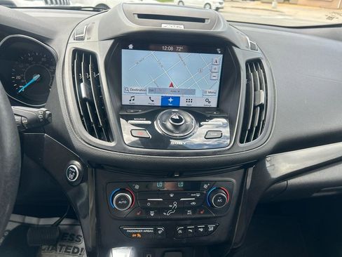 Used 2018 Ford Escape Titanium AWD/4WD image 19
