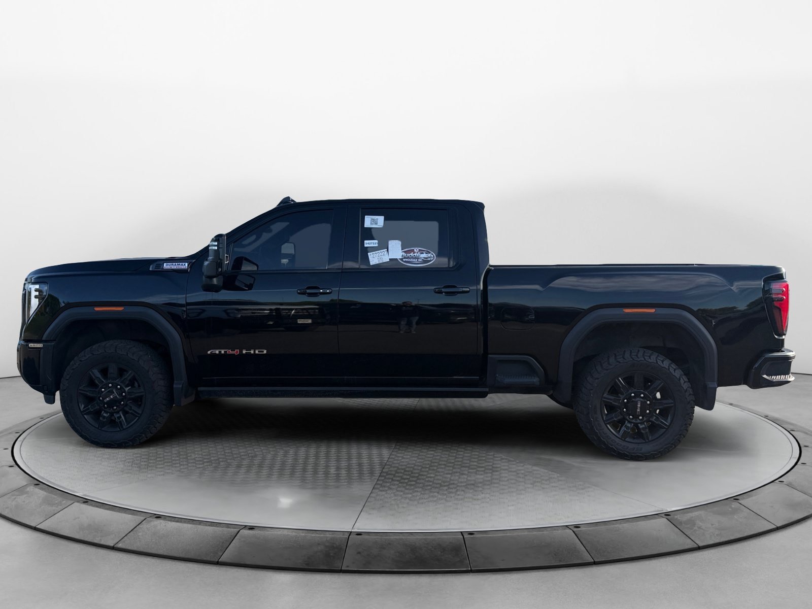 Used 2024 GMC Sierra 2500 AT4 w/ AT4 Premium Plus Package AWD/4WD image 3