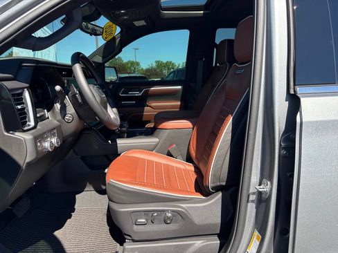 Used 2026 GMC Sierra 1500 Denali Ultimate AWD/4WD image 16