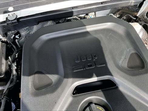 Used 2024 Jeep Wrangler Unlimited Sport AWD/4WD image 29