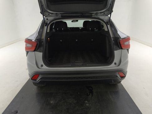 Used 2024 Chevrolet Trax LS w/ Driver Confidence Package FWD image 29
