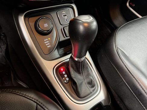 Used 2019 Jeep Compass High Altitude AWD/4WD image 18