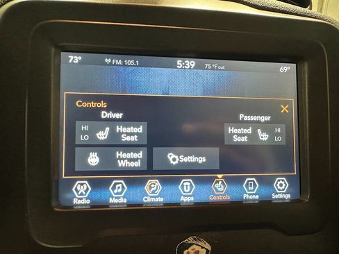Used 2019 Jeep Renegade Altitude w/ Quick Order Package 2XM AWD/4WD image 38