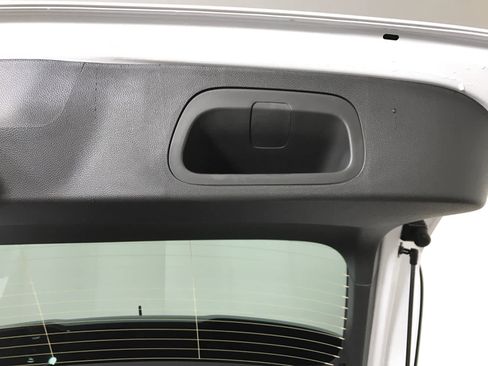 New 2026 Chevrolet Trax LT image 12