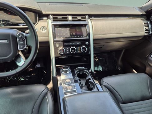Used 2018 Land Rover Discovery HSE Luxury AWD/4WD image 15
