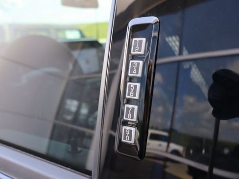 Used 2024 Ford F150 Raptor AWD/4WD image 13