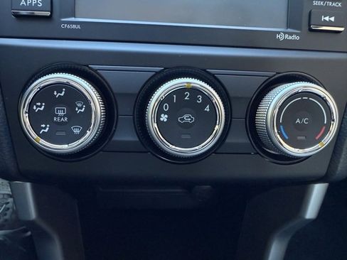 Used 2017 Subaru Forester 2.5i w/ Alloy Wheel Package image 16