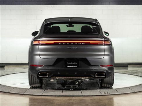 Certified 2025 Porsche Cayenne Coupe AWD/4WD image 10