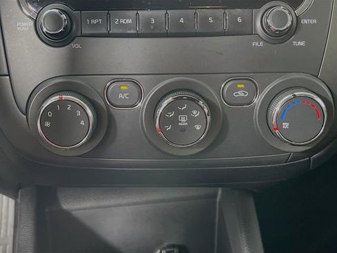 Used 2017 Kia Forte LX FWD image 15