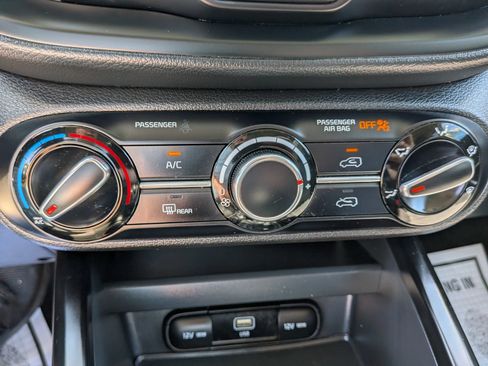 Used 2024 Kia Soul LX w/ Option Group 015 FWD image 43