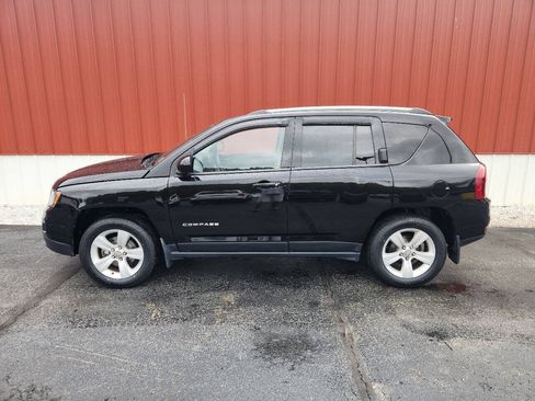 Used 2015 Jeep Compass High Altitude AWD/4WD image 2