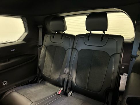 New 2025 Jeep Grand Cherokee L Altitude image 33