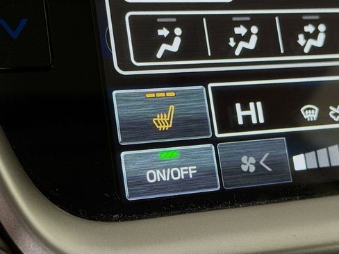 Certified 2023 Subaru Outback Limited image 13