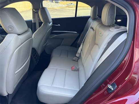 Certified 2023 Cadillac XT4 Luxury image 20