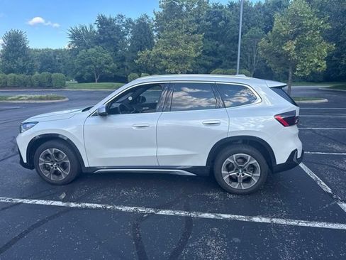 Used 2024 BMW X1 xDrive28i w/ Convenience Package AWD/4WD image 2