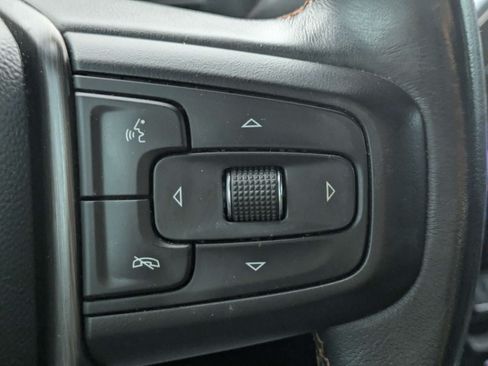Used 2022 GMC Sierra 2500 AT4 w/ AT4 Premium Plus Package AWD/4WD image 26