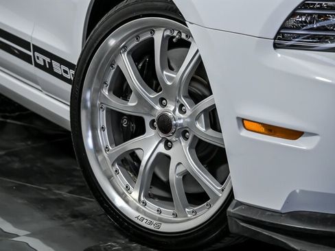Used 2014 Ford Mustang Shelby GT500 w/ Equipment Group 821A image 3