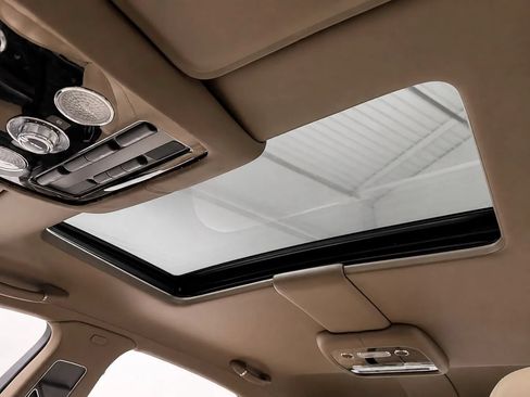 Used 2015 Bentley Flying Spur V8 AWD/4WD image 46