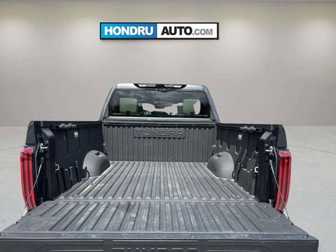 Used 2023 Toyota Tundra Capstone AWD/4WD image 9
