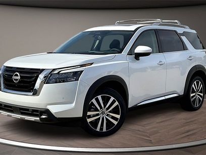 New 2025 Nissan Pathfinder Platinum