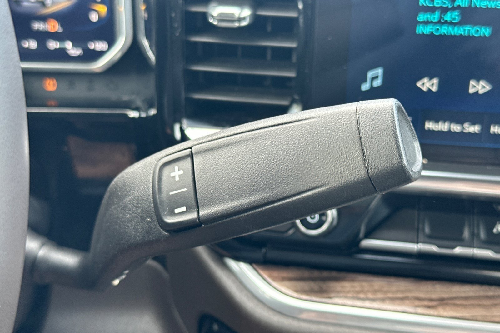 Used 2026 Chevrolet Silverado 1500 RST RWD image 31