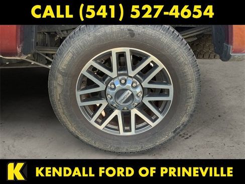 Used 2017 Ford F250 Lariat w/ Lariat Value Package image 11