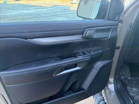 New 2025 Ford Ranger Lariat w/ FX4 Off-Road Package image 12