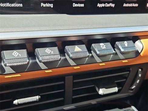 Certified 2025 Porsche 911 Carrera image 19