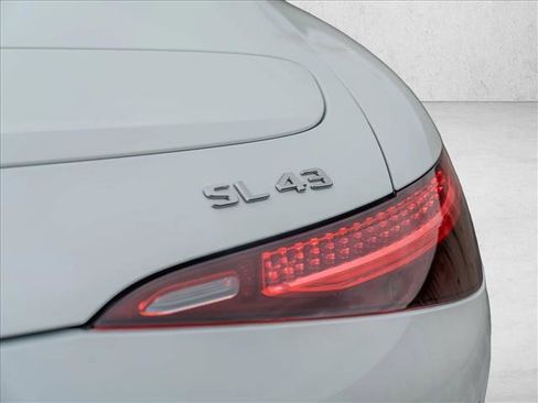 Certified 2023 Mercedes-Benz SL 43 AMG image 23