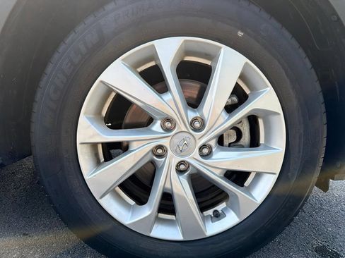 Used 2021 Hyundai Tucson SE AWD/4WD image 23