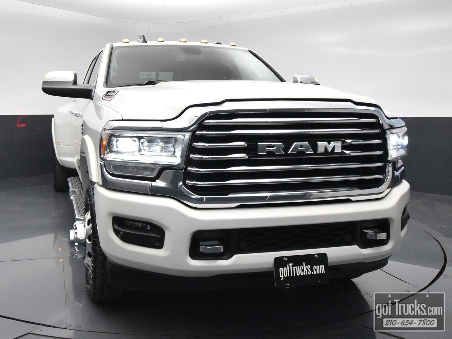 Used 2022 RAM 3500 Limited AWD/4WD image 47