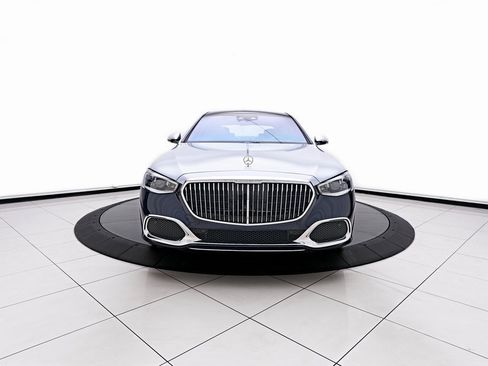 Used 2025 Mercedes-Benz Maybach S 580 4MATIC image 17