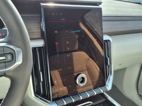 New 2026 GMC Acadia Denali w/ Super Cruise Package image 13