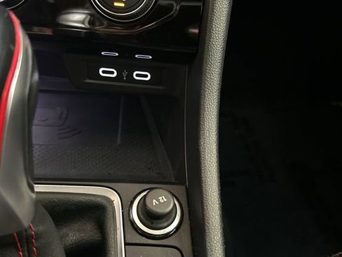 Used 2022 Volkswagen Jetta GLI Autobahn image 34