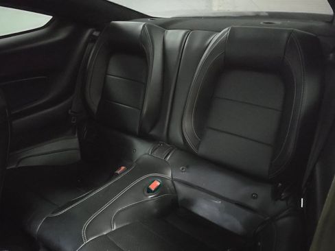 Used 2020 Ford Mustang GT Premium w/ Equipment Group 401A RWD image 4
